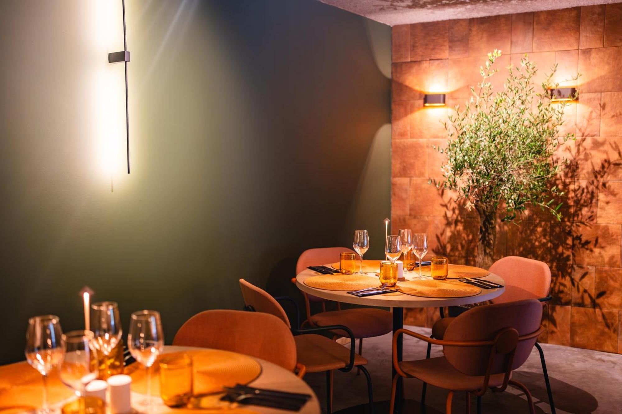 L'Olivier Hotel Mons Luaran gambar