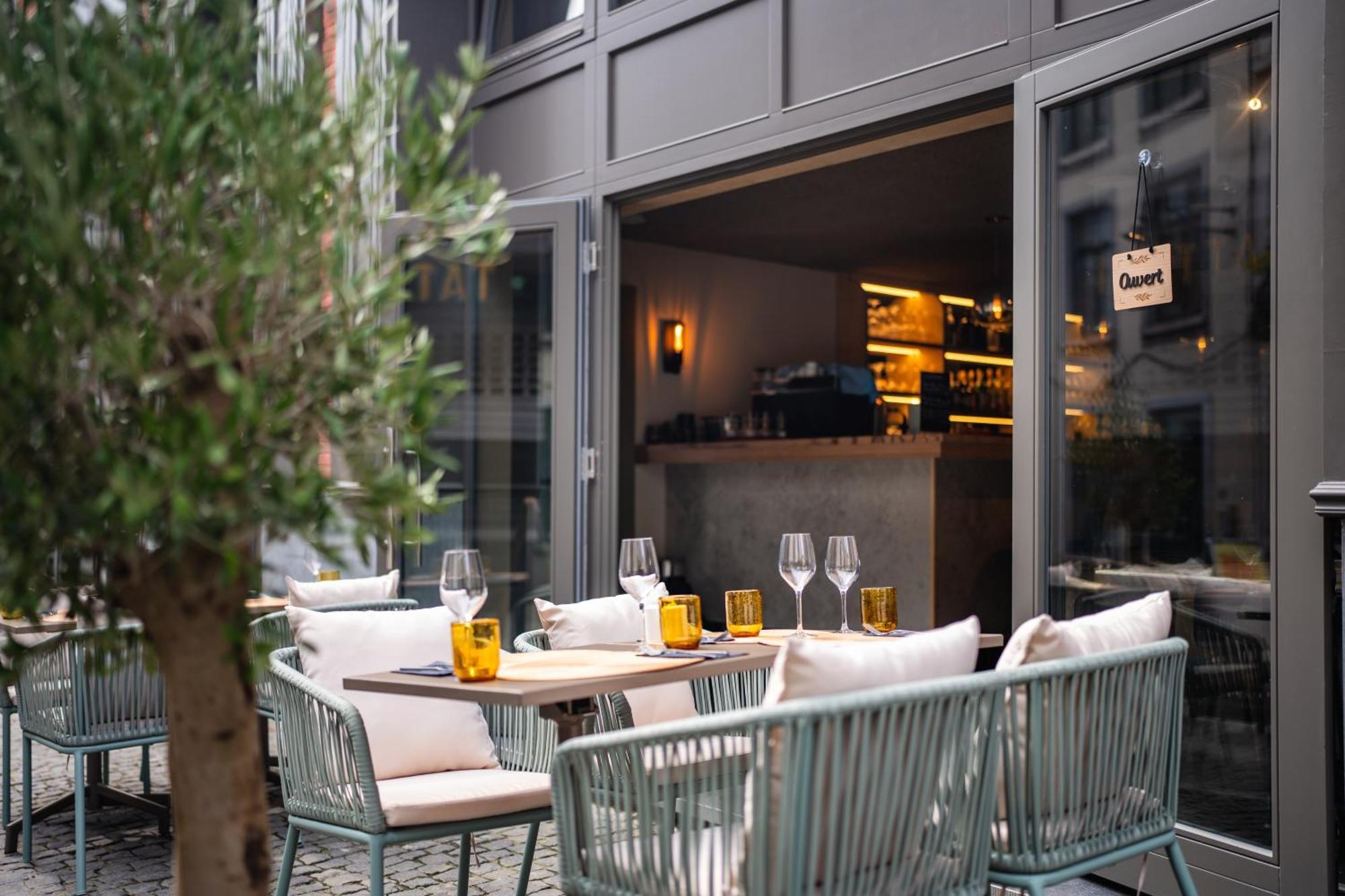 L'Olivier Hotel Mons Luaran gambar